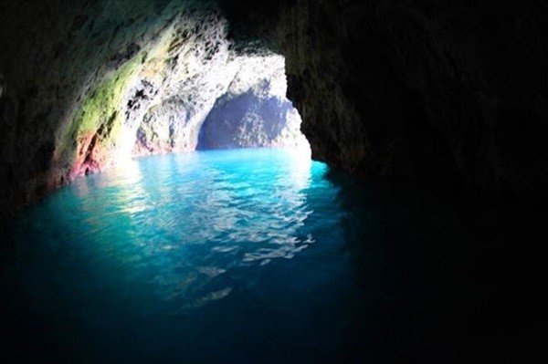 🌊 푸른 동굴 (아오노도쿠츠) 이미지 1